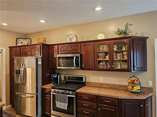 4 Carolwood Drive, Batavia City, NY 14020