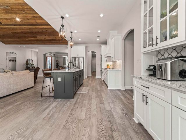 243 Arlington Park Drive, Hot Springs, AR 71901