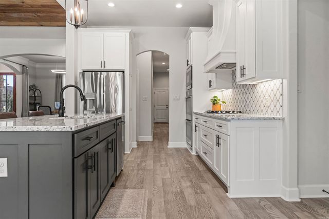 243 Arlington Park Drive, Hot Springs, AR 71901