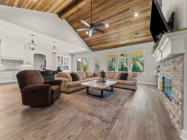 243 Arlington Park Drive, Hot Springs, AR 71901