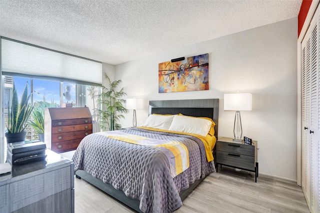 3507 Oaks Way 508, Pompano Beach, FL 33069