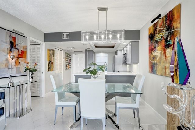 3507 Oaks Way 508, Pompano Beach, FL 33069