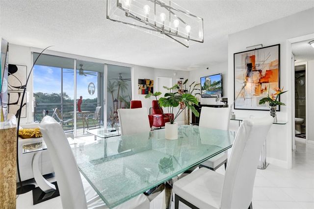 3507 Oaks Way 508, Pompano Beach, FL 33069