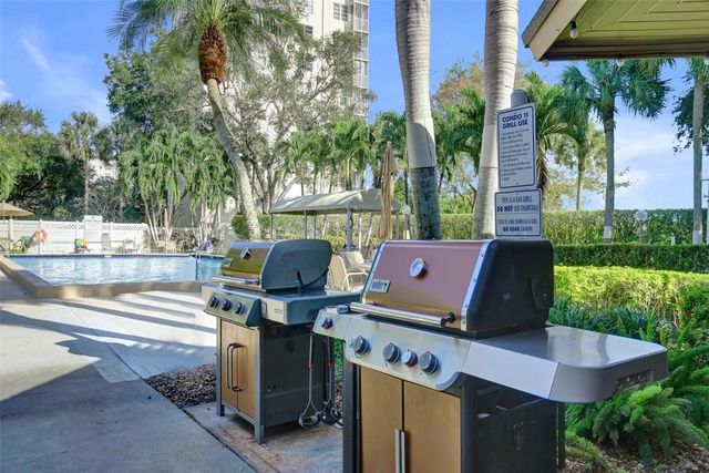 3507 Oaks Way 508, Pompano Beach, FL 33069