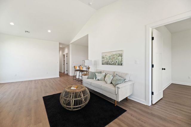 11323 W 35th Cir, Wichita, KS 67215