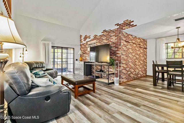 873 Greenwood Manor Circle 3-B, West Melbourne, FL 32904