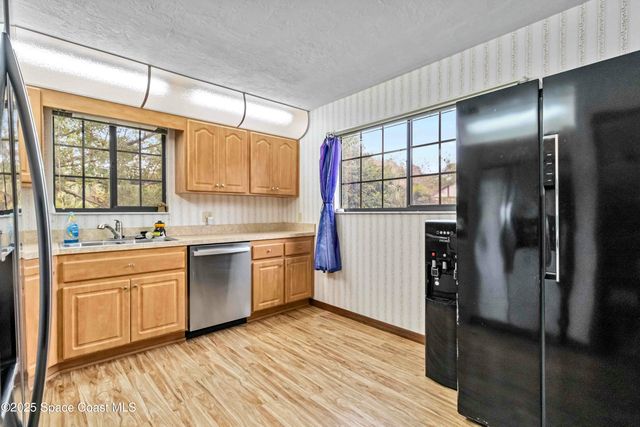 873 Greenwood Manor Circle 3-B, West Melbourne, FL 32904