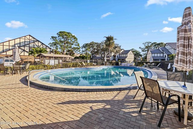 873 Greenwood Manor Circle 3-B, West Melbourne, FL 32904