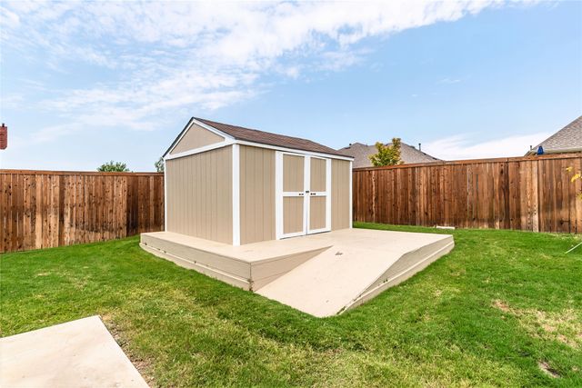 2049 Speckle Drive, Fort Worth, TX 76131