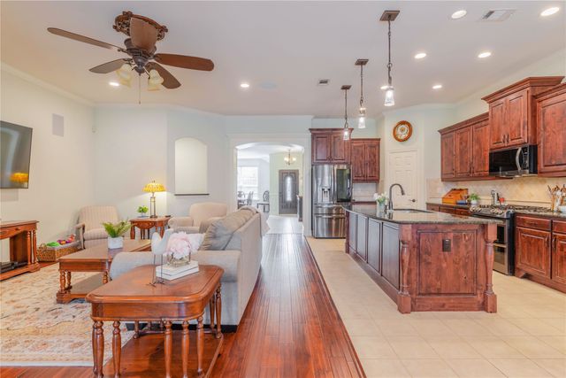2049 Speckle Drive, Fort Worth, TX 76131