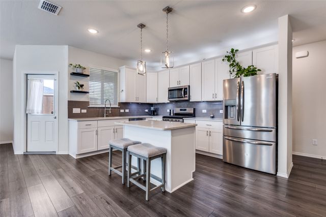 1810 Hummingbird Street, Princeton, TX 75407