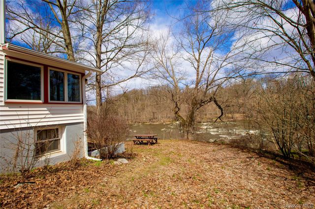 1232 Old Ford Circle, Gardiner, NY 12561