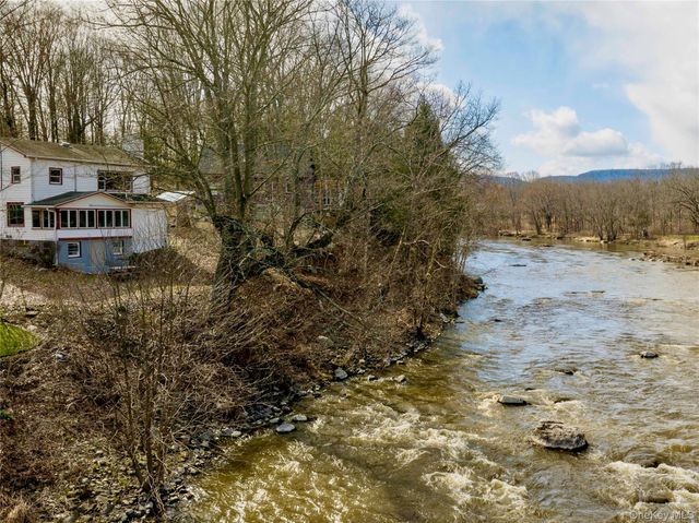 1232 Old Ford Circle, Gardiner, NY 12561