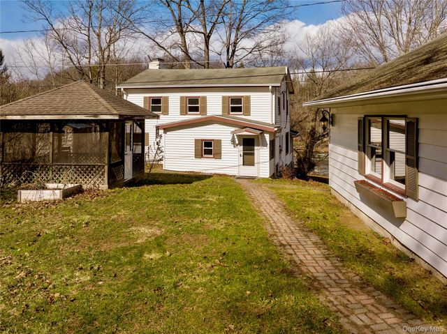 1232 Old Ford Circle, Gardiner, NY 12561