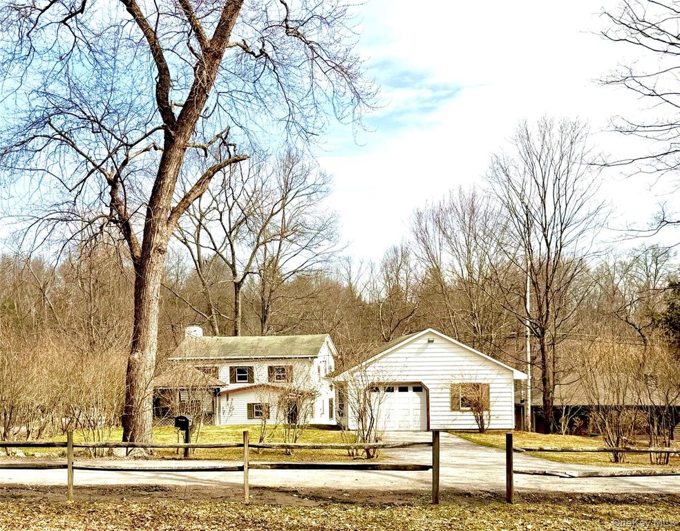 1232 Old Ford Circle, Gardiner, NY 12561