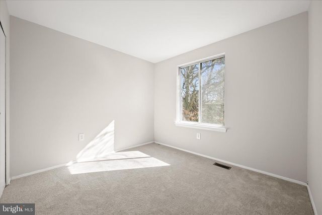 8106 WOODED GLEN CT, Ellicott City, MD 21043