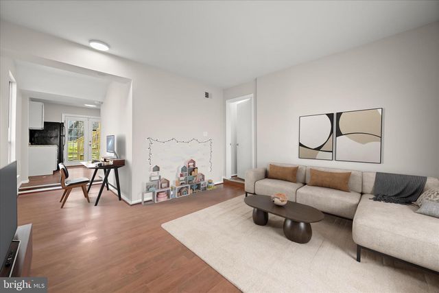 8106 WOODED GLEN CT, Ellicott City, MD 21043