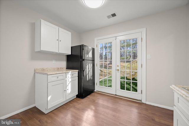 8106 WOODED GLEN CT, Ellicott City, MD 21043