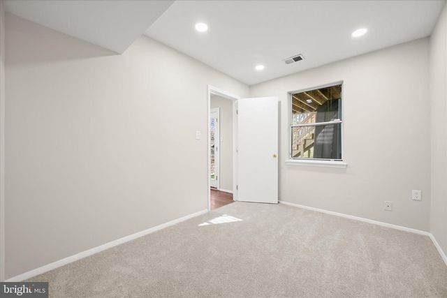 8106 WOODED GLEN CT, Ellicott City, MD 21043