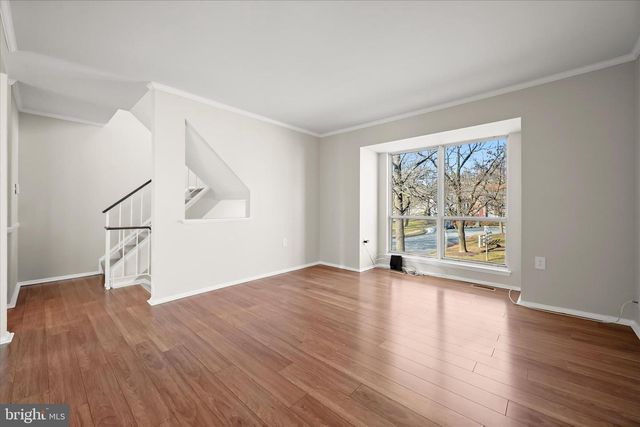 8106 WOODED GLEN CT, Ellicott City, MD 21043