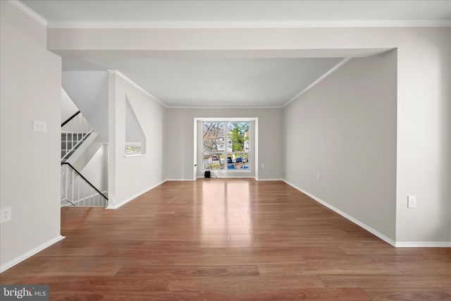 8106 WOODED GLEN CT, Ellicott City, MD 21043