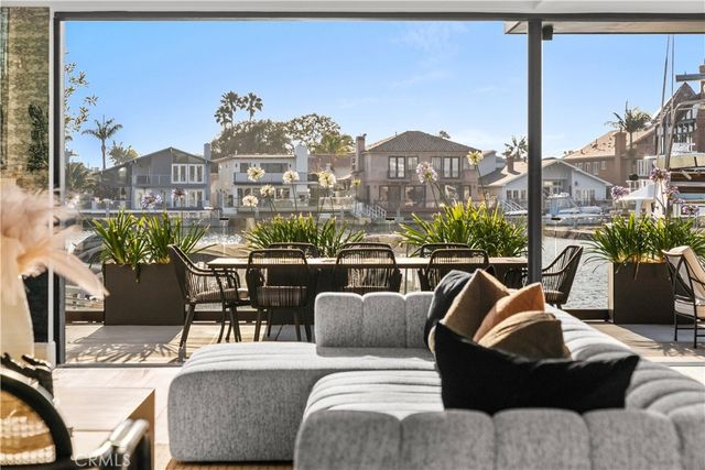 16861 Edgewater, Huntington Beach, CA 92649