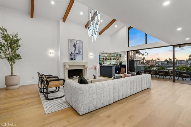 16861 Edgewater, Huntington Beach, CA 92649