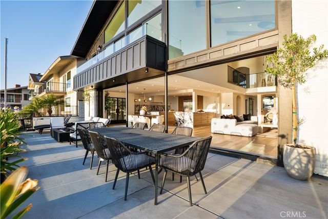 16861 Edgewater, Huntington Beach, CA 92649