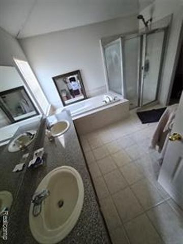 770 Island Lake Drive, Oxford, MI 48371