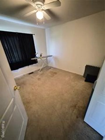 770 Island Lake Drive, Oxford, MI 48371