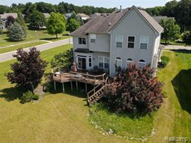 770 Island Lake Drive, Oxford, MI 48371