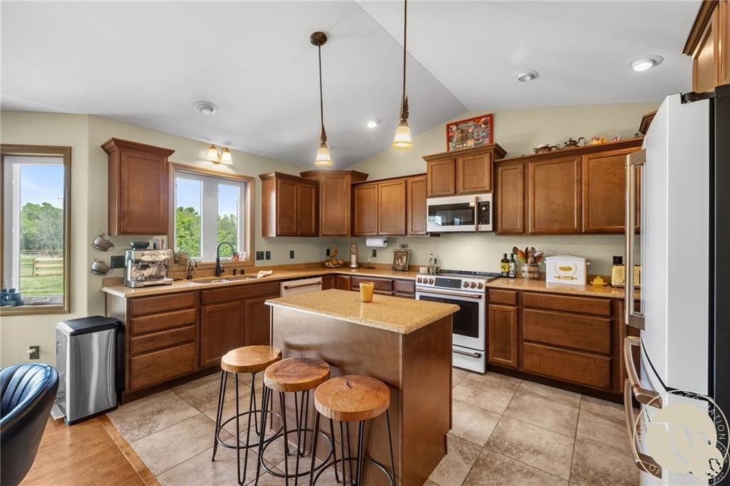 1525 Sullivan Lane, Billings, MT 59106 photo 4