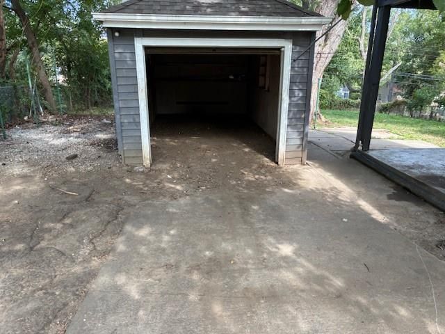 7622 Sni a Bar Road, Kansas City, MO 64129