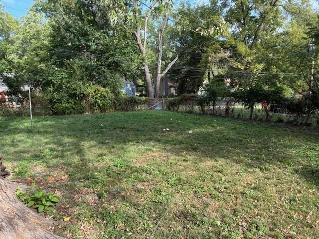 7622 Sni a Bar Road, Kansas City, MO 64129