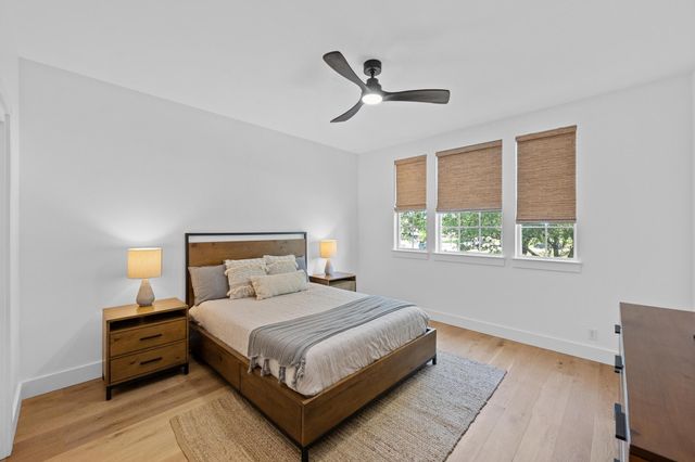 140 Vincas Shadow CT, Driftwood, TX 78619