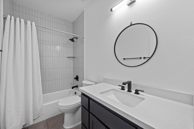 140 Vincas Shadow CT, Driftwood, TX 78619