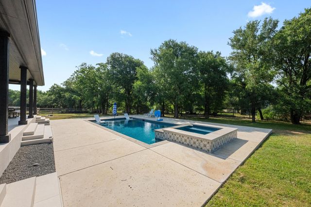140 Vincas Shadow CT, Driftwood, TX 78619
