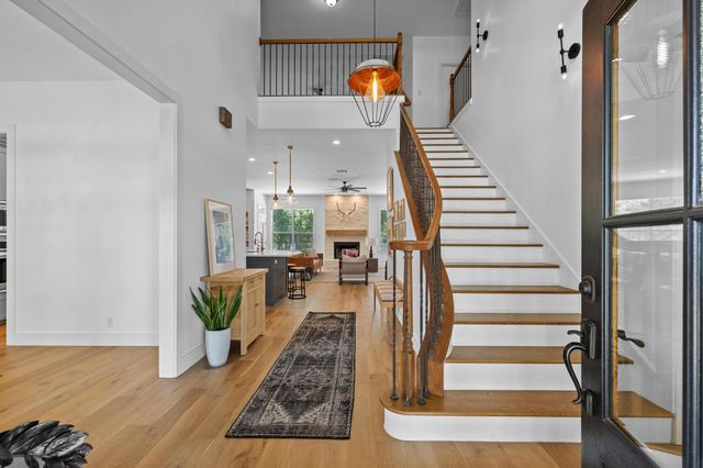 140 Vincas Shadow CT, Driftwood, TX 78619