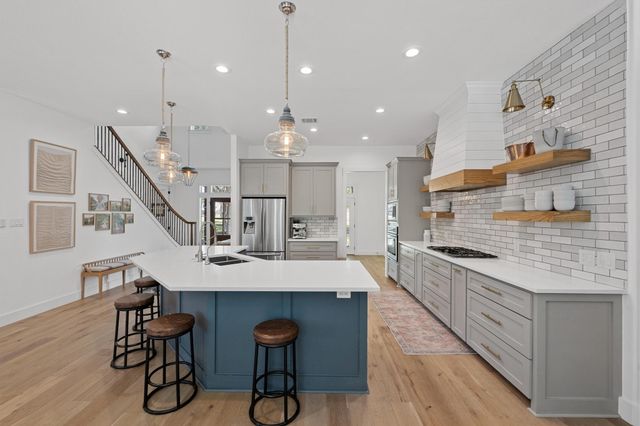 140 Vincas Shadow CT, Driftwood, TX 78619