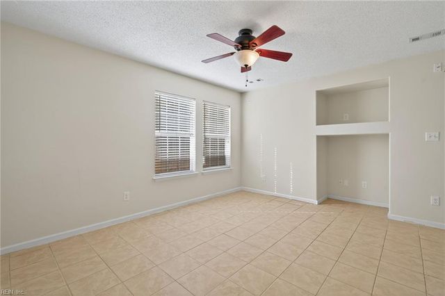 905 Ivystone WAY, Newport News, VA 23602