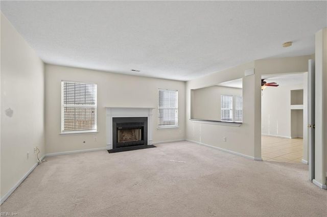 905 Ivystone WAY, Newport News, VA 23602