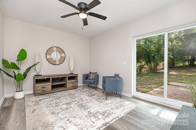 8208 Doverdale Lane, Charlotte, NC 28217