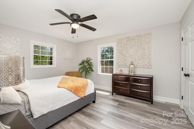 8208 Doverdale Lane, Charlotte, NC 28217