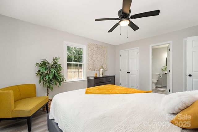 8208 Doverdale Lane, Charlotte, NC 28217