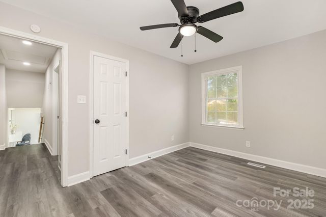 8208 Doverdale Lane, Charlotte, NC 28217