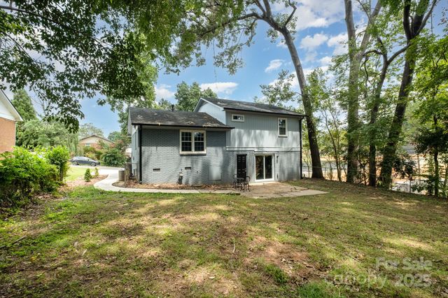 8208 Doverdale Lane, Charlotte, NC 28217