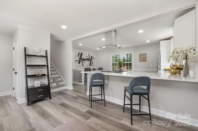 8208 Doverdale Lane, Charlotte, NC 28217