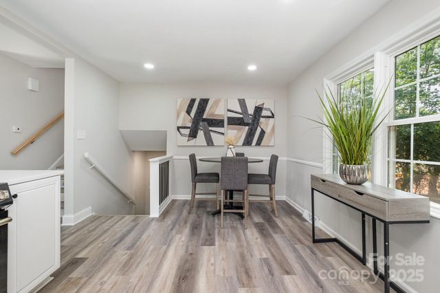 8208 Doverdale Lane, Charlotte, NC 28217
