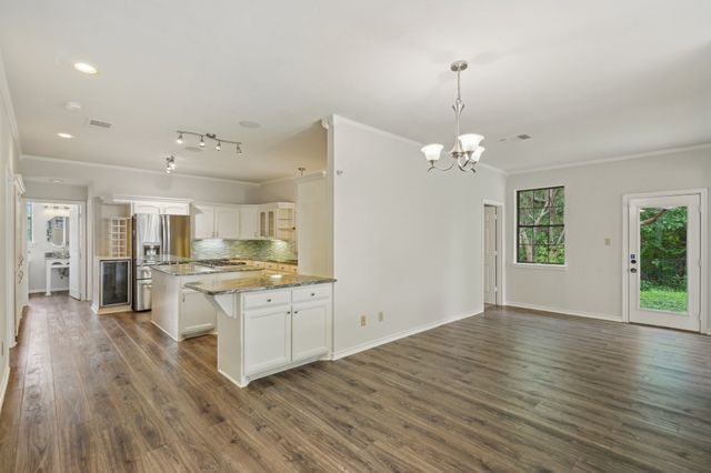2224 Bluff Court, Cedar Hill, TX 75104