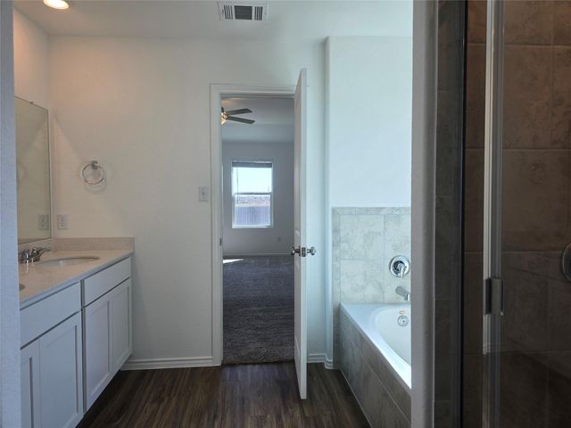 410 Bluejack WAY, Hutto, TX 78634